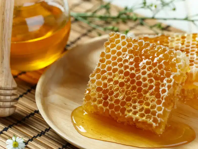 honeycomb on a plate for serving