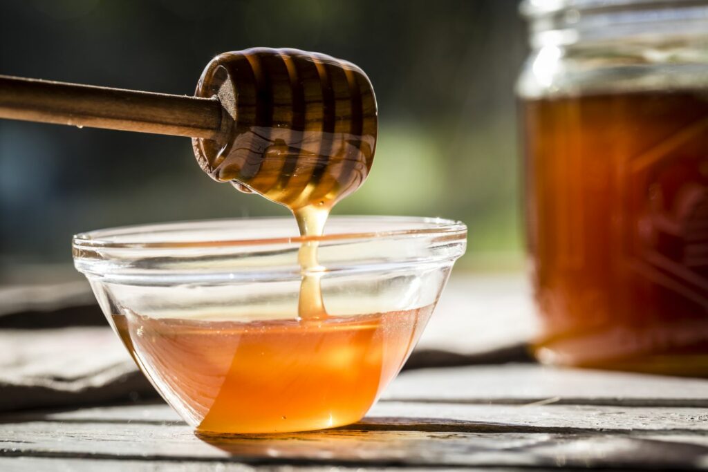 Breaking Down the 7 Extraordinary Benefits of Honey